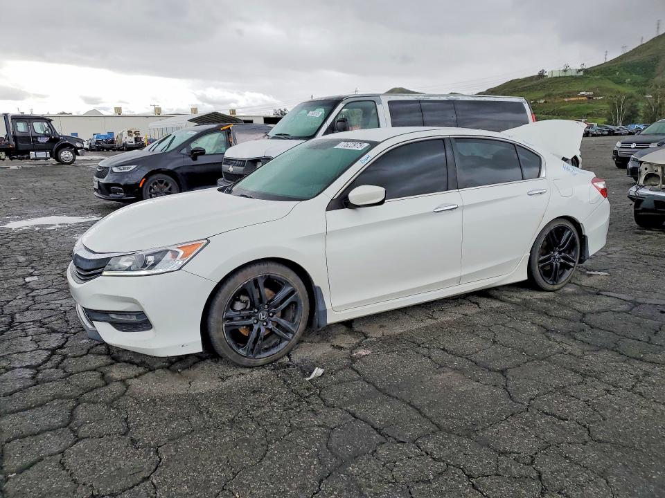 HONDA ACCORD 2017 with VIN 1HGCR2F52HA133965 - Photo from auction