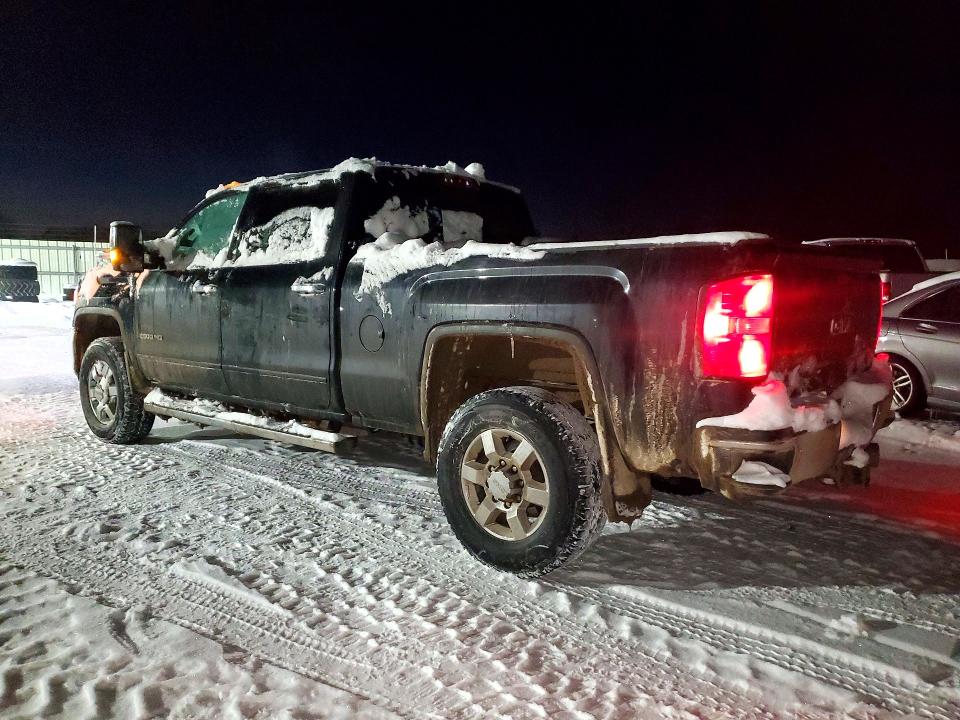 Photo 2 from auction – 2018 GMC SIERRA with VIN 1GT12SEY2JF112032