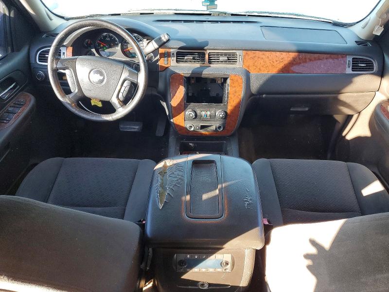 Photo 8 from auction – 2008 CHEVROLET TAHOE with VIN 1GNFC13088R100915