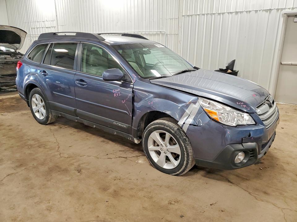 Photo 4 from auction – 2014 SUBARU OUTBACK with VIN 4S4BRCCC1E3276646