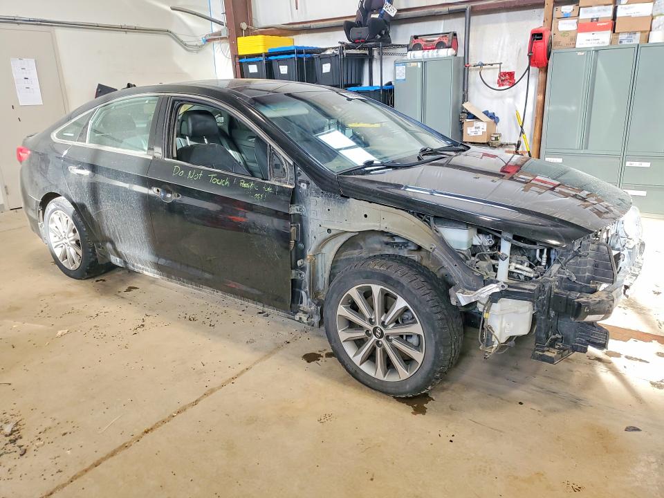 Photo 4 from auction – 2016 HYUNDAI SONATA with VIN 5NPE34AF8GH397364