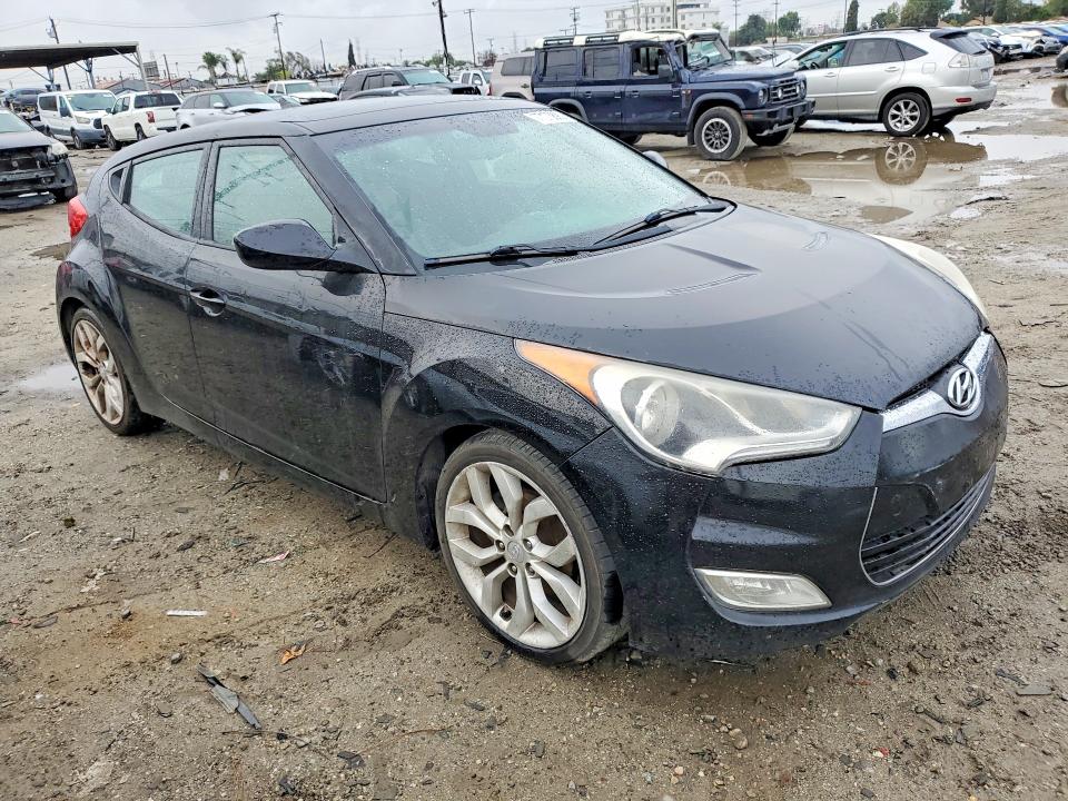 Photo 4 from auction – 2012 HYUNDAI VELOSTER with VIN KMHTC6AD3CU044222