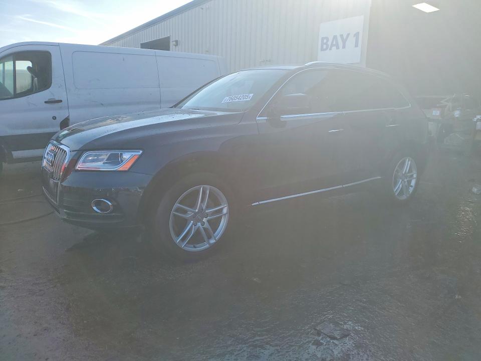 AUDI Q5 PREMIUM 2017 with VIN WA1C2AFP5HA066285 - Photo from auction