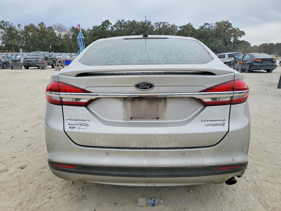 Photo 6 from auction – 2018 FORD FUSION with VIN 3FA6P0RU0JR272485