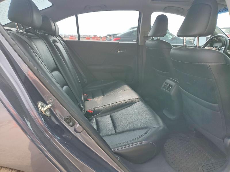 Photo 10 from auction – 2016 HONDA ACCORD with VIN 1HGCR3F85GA000227