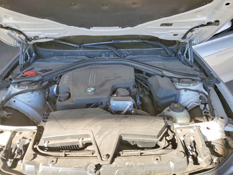Photo 11 from auction – 2016 BMW 320 with VIN WBA8E1G58GNT36873