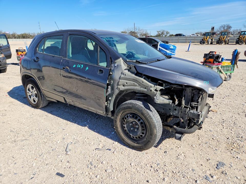 Photo 4 from auction – 2016 CHEVROLET TRAX with VIN 3GNCJKSB3GL235016