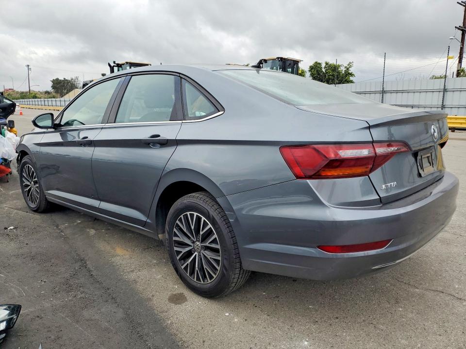 Photo 2 from auction – 2019 VOLKSWAGEN JETTA with VIN 3VWC57BU3KM212718