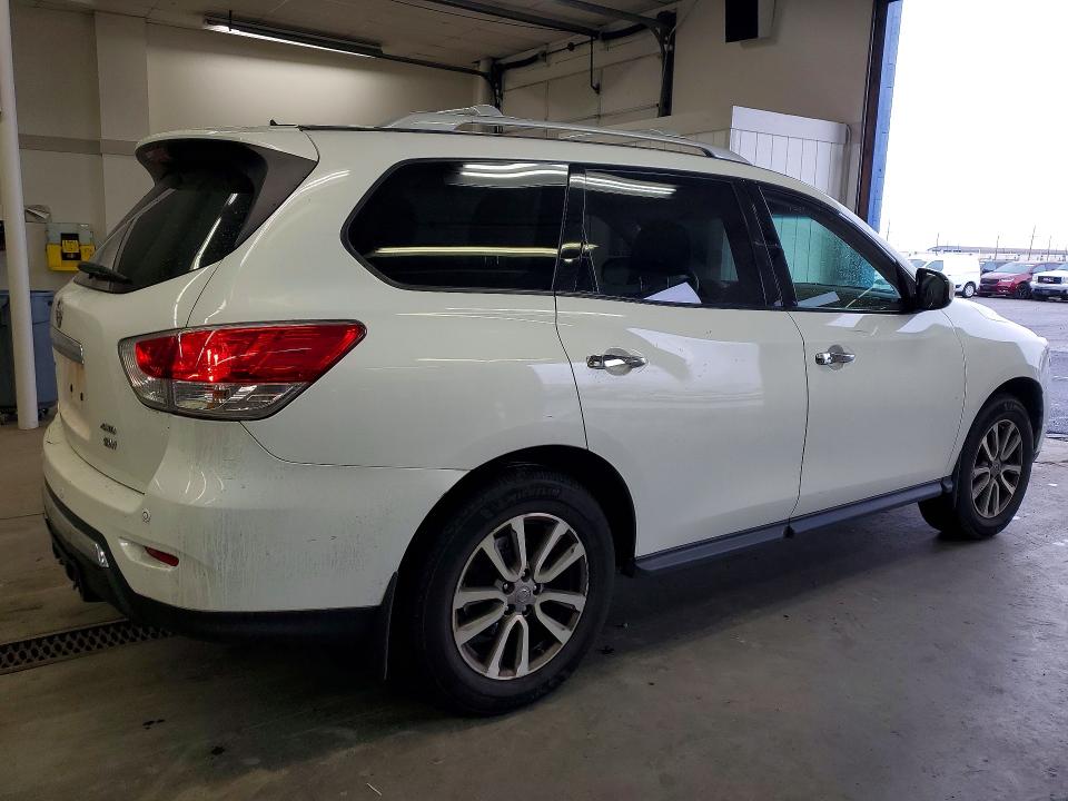 Photo 3 from auction – 2013 NISSAN PATHFINDER with VIN 5N1AR2MM9DC620445