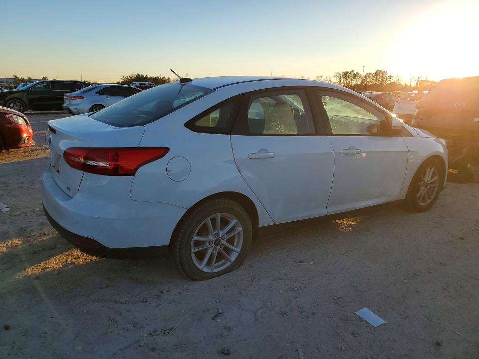 Photo 3 from auction – 2017 FORD FOCUS with VIN 1FADP3F26HL244372