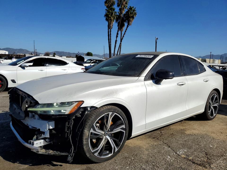 2024 VOLVO S60