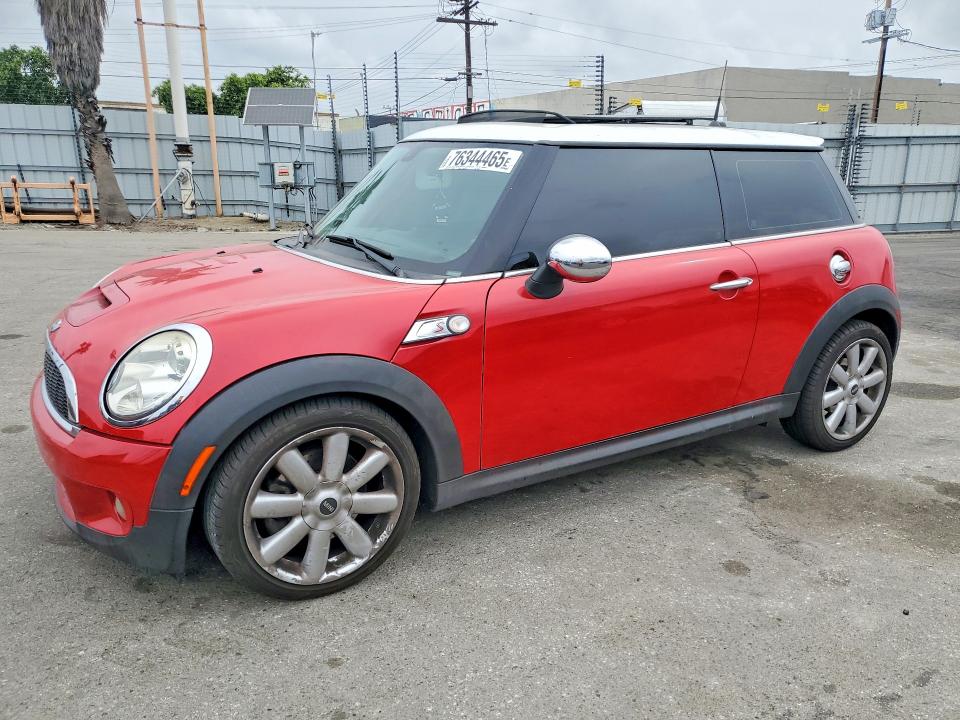 MINI COOPER S 2009 with VIN WMWMF73509TW86422 - Photo from auction