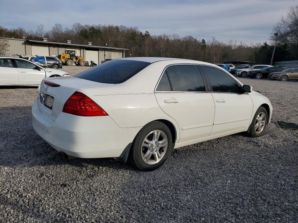 Photo 3 from auction – 2007 HONDA ACCORD with VIN 1HGCM56797A197002