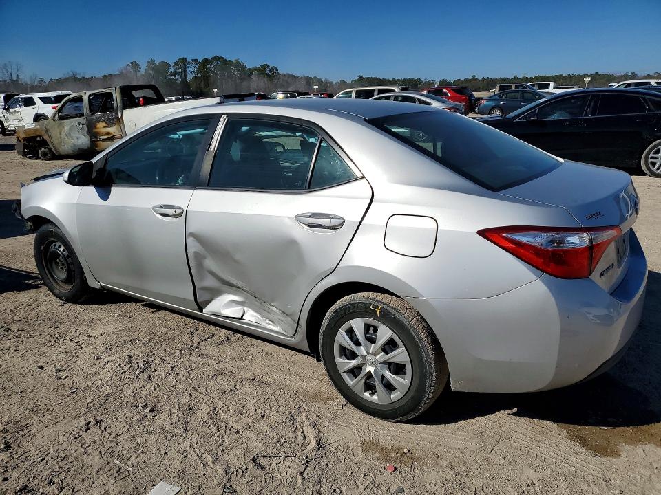 Photo 2 from auction – 2015 TOYOTA COROLLA with VIN 5YFBURHE7FP324028
