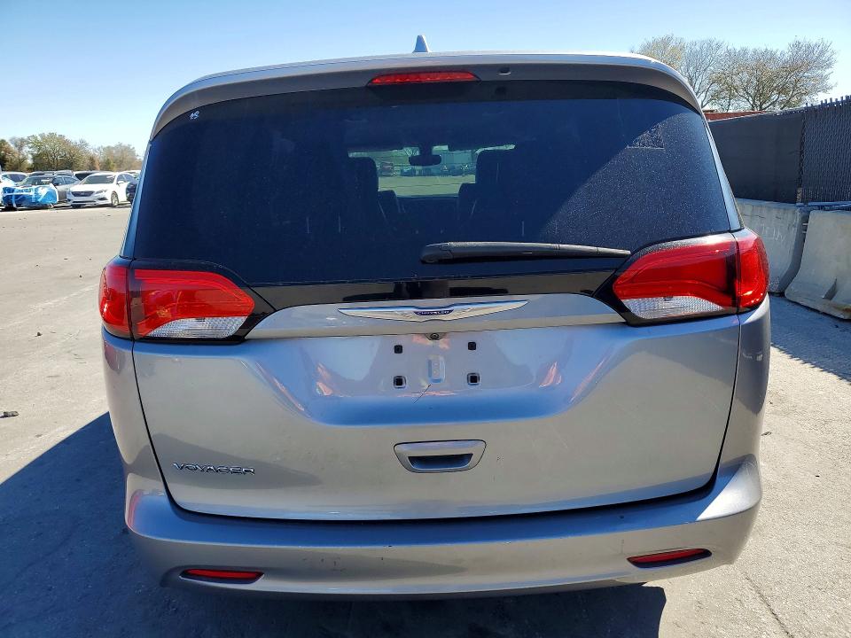 Photo 6 from auction – 2020 CHRYSLER VOYAGER with VIN 2C4RC1DG0LR260856