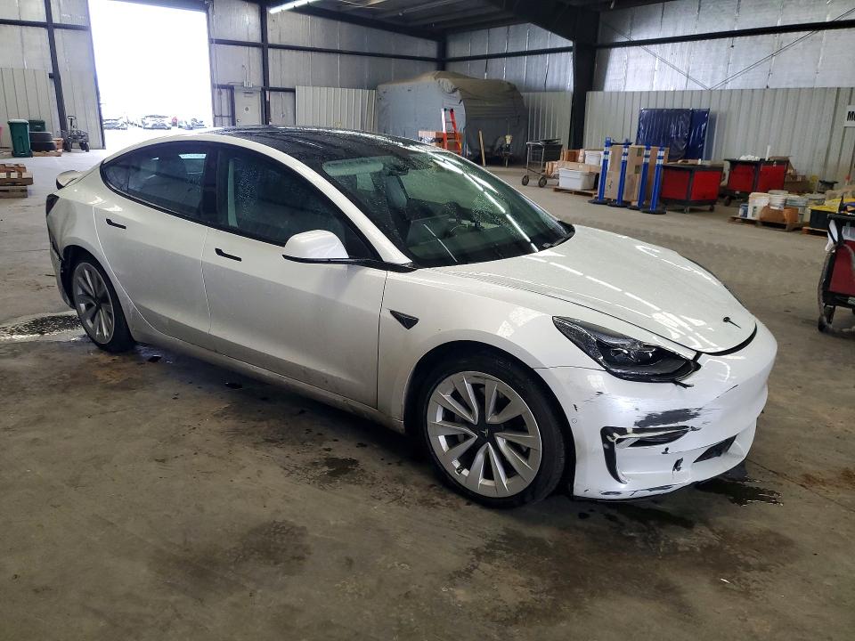 Photo 4 from auction – 2021 TESLA MODEL 3 with VIN 5YJ3E1EA3MF069570