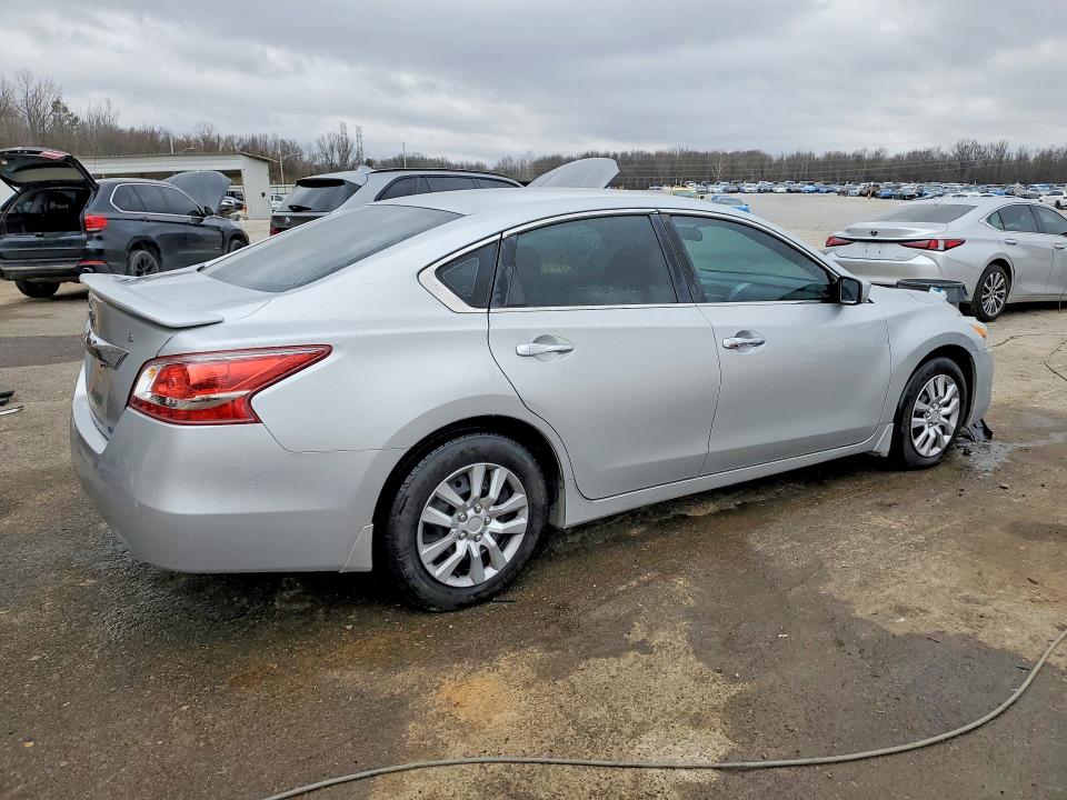 Photo 3 from auction – 2013 NISSAN ALTIMA 2.5 with VIN 1N4AL3AP2DC913944