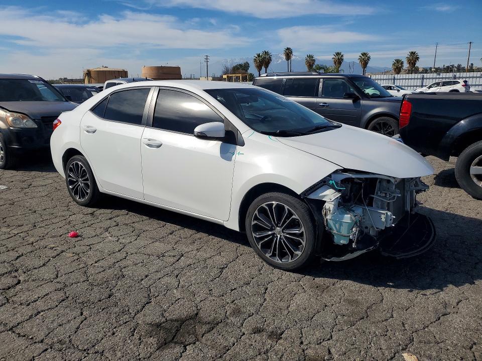 Фото 4 с аукциона – 2015 TOYOTA COROLLA с VIN 5YFBURHE1FP358708