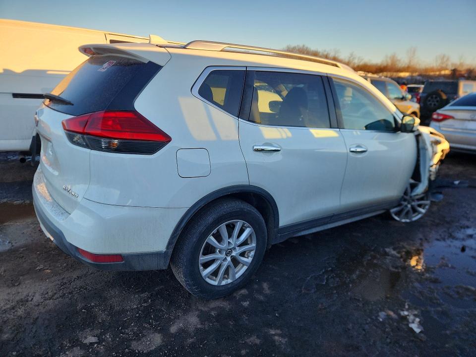 Photo 3 from auction – 2017 NISSAN ROGUE S with VIN KNMAT2MV7HP532135