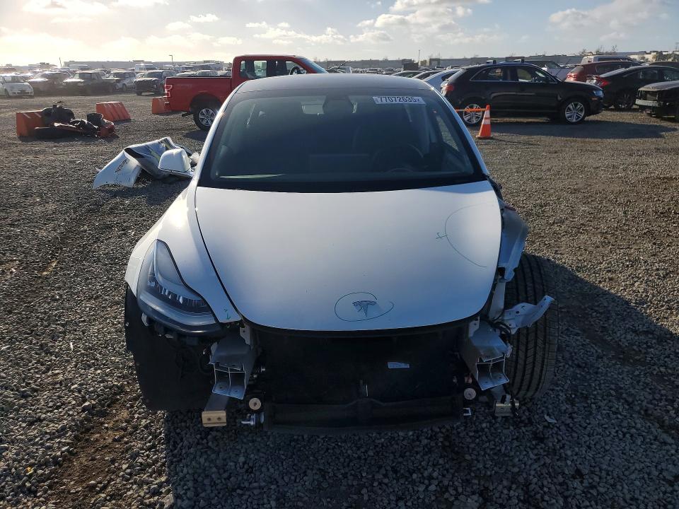 Photo 5 from auction – 2020 TESLA MODEL 3 with VIN 5YJ3E1EA5LF660403
