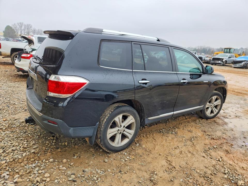 Photo 3 from auction – 2013 TOYOTA HIGHLANDER with VIN 5TDYK3EH1DS140591