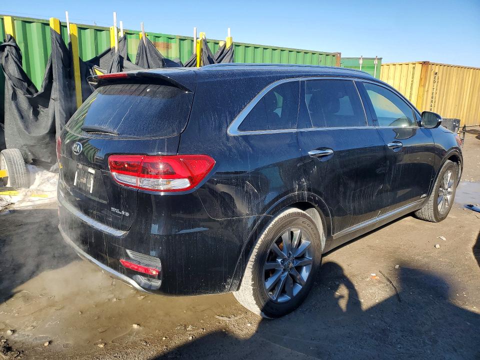 Photo 3 from auction – 2016 KIA SORENTO with VIN 5XYPKDA57GG095526
