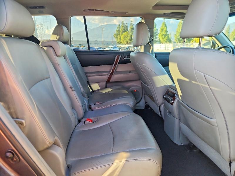 Photo 10 from auction – 2013 TOYOTA HIGHLANDER with VIN 5TDDK3EH3DS222742