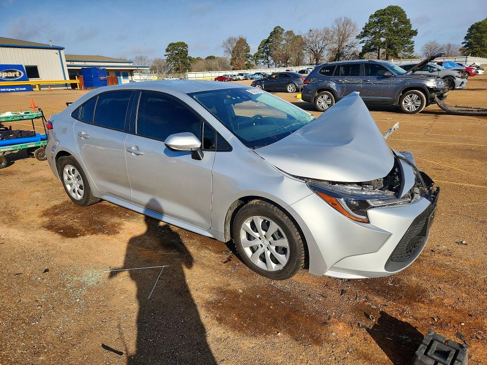 Photo 4 from auction – 2022 TOYOTA COROLLA with VIN JTDEPMAE3N3021918