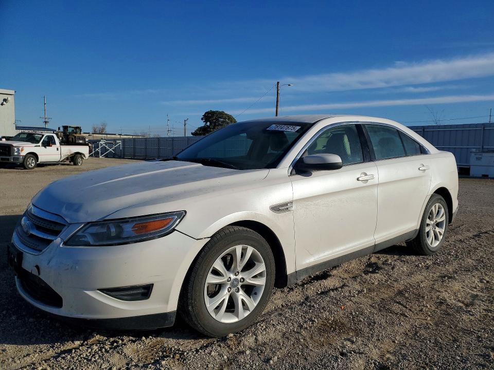 FORD TAURUS 2010 with VIN 1FAHP2EW4AG152319 - Photo from auction