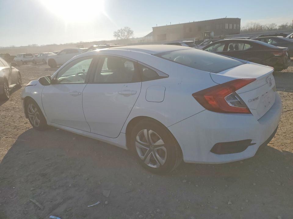 Фото 2 с аукциона – 2017 HONDA CIVIC с VIN 19XFC2F52HE032614