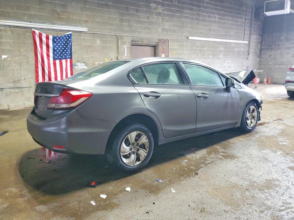 Photo 3 from auction – 2013 HONDA CIVIC with VIN 2HGFB2F50DH571624