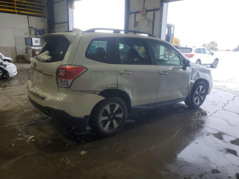 Photo 3 from auction – 2017 SUBARU FORESTER with VIN JF2SJAGC3HH802827