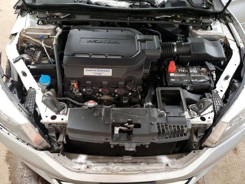 Photo 11 from auction – 2015 HONDA ACCORD with VIN 1HGCR3F96FA013379
