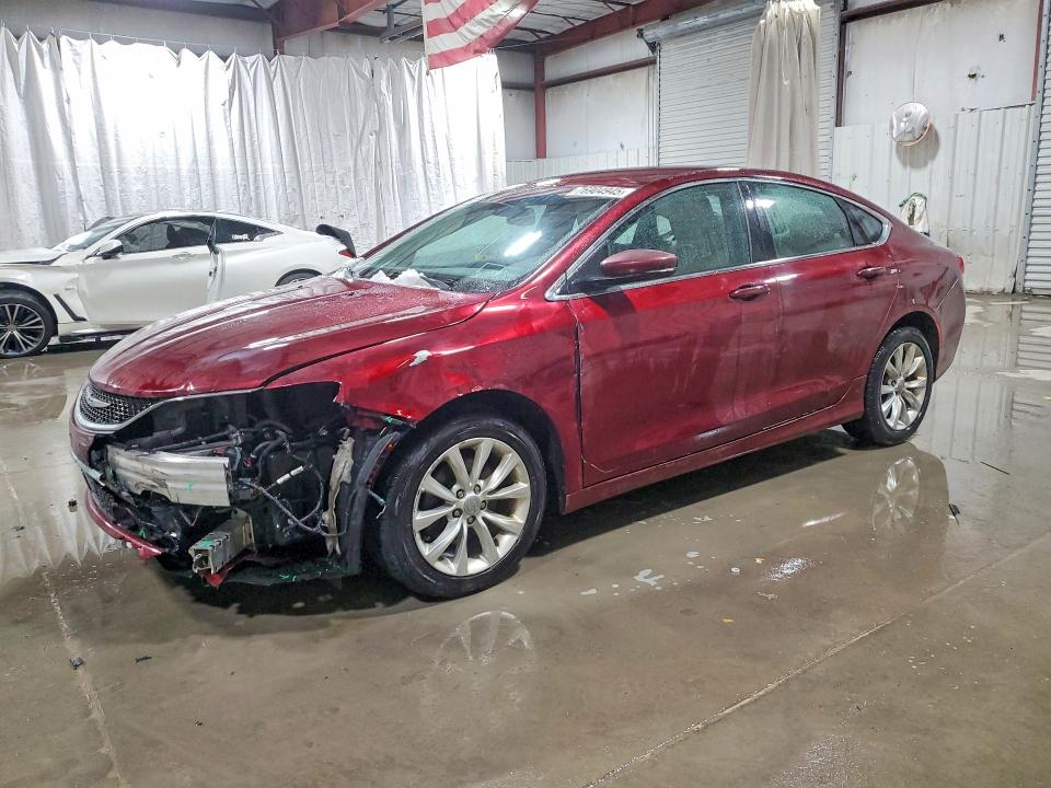 CHRYSLER 200 2015 with VIN 1C3CCCCB3FN702655 - Photo from auction