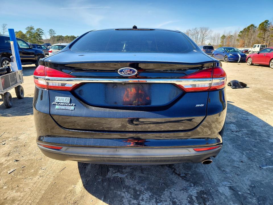 Photo 6 from auction – 2017 FORD FUSION with VIN 3FA6P0PUXHR140881