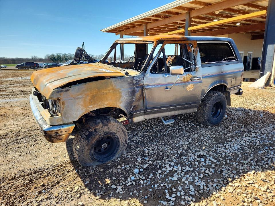FORD BRONCO 1988 with VIN 1FMEU15N6JLA84289 - Photo from auction