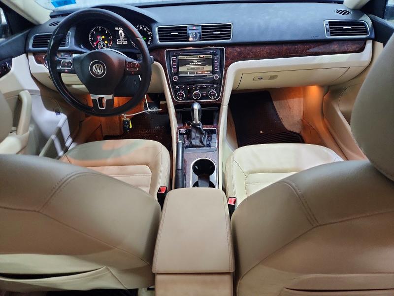 Photo 8 from auction – 2013 VOLKSWAGEN PASSAT with VIN 1VWCN7A34DC086317