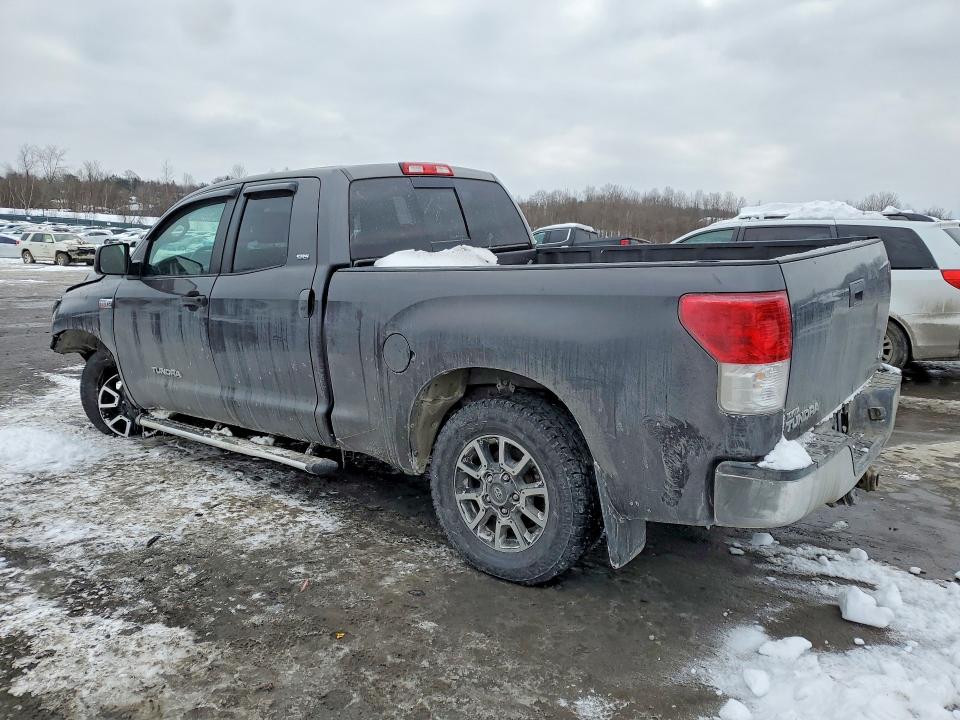 Photo 2 from auction – 2012 TOYOTA TUNDRA with VIN 5TFUY5F15CX237893