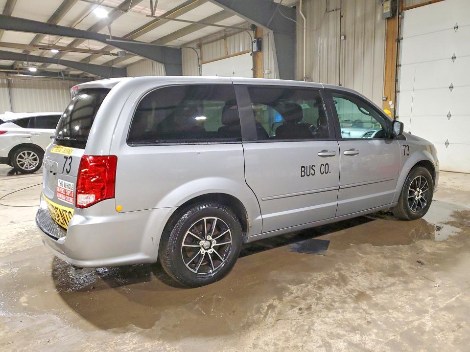 Photo 3 from auction – 2015 DODGE GRAND CARAVAN with VIN 2C4RDGBG5FR668101