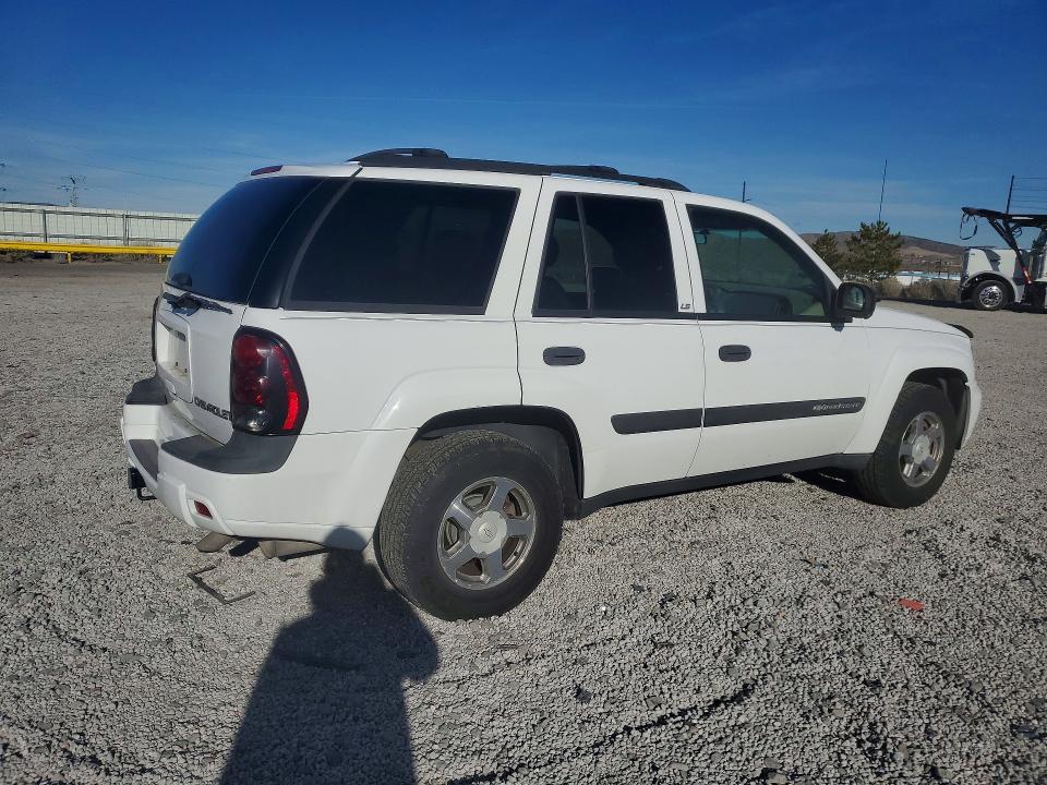 Photo 3 from auction – 2004 CHEVROLET TRAILBLAZER with VIN 1GNDT13S242247680