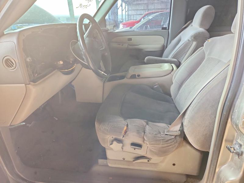 Photo 7 from auction – 2001 CHEV SUBURBAN with VIN 3GNGK26U81G192500