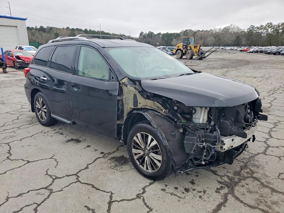 Photo 4 from auction – 2017 NISSAN PATHFINDER with VIN 5N1DR2MN4HC643658