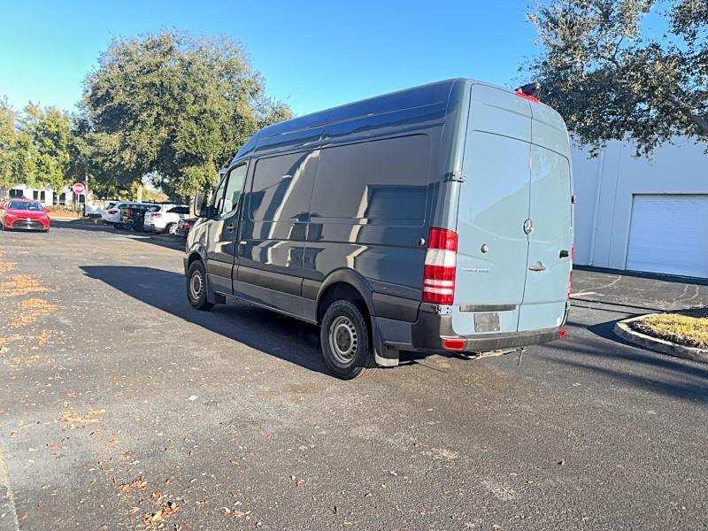 Photo 3 from auction – 2018 MERCEDES-BENZ SPRINTER 2 with VIN WD3PE7CD4JP631084