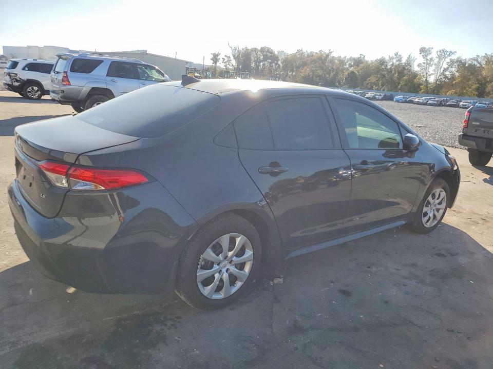 Photo 3 from auction – 2025 TOYOTA COROLLA with VIN 5YFB4MDE3SP358017