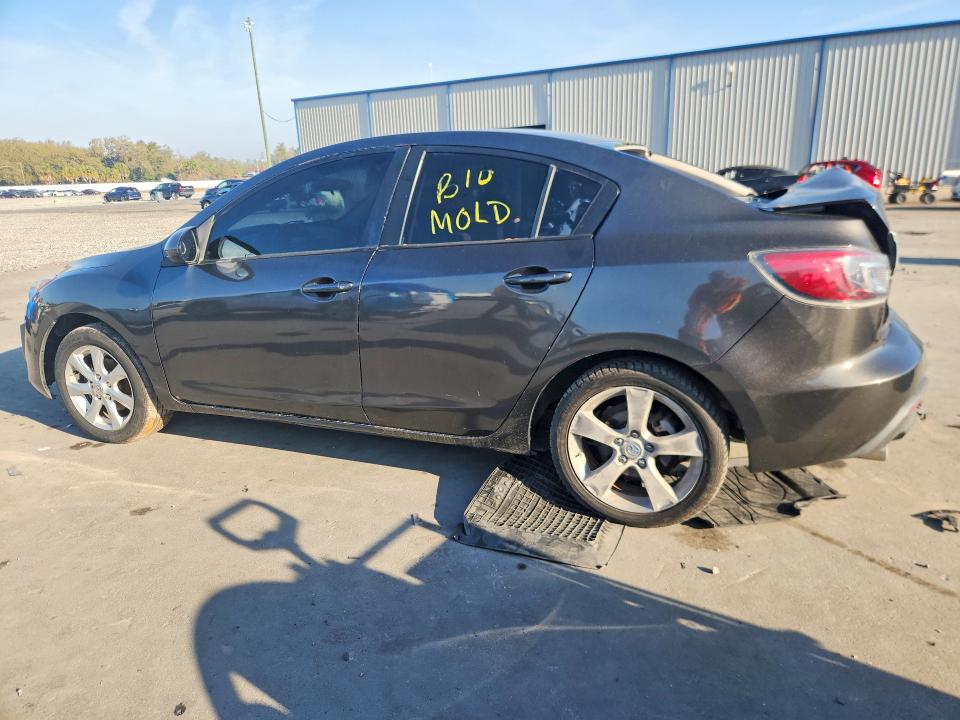 Photo 2 from auction – 2011 MAZDA 3 with VIN JM1BL1VF9B1496836
