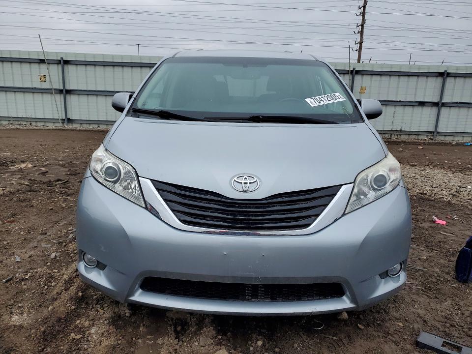 Photo 5 from auction – 2016 TOYOTA SIENNA with VIN 5TDDK3DC1GS131592