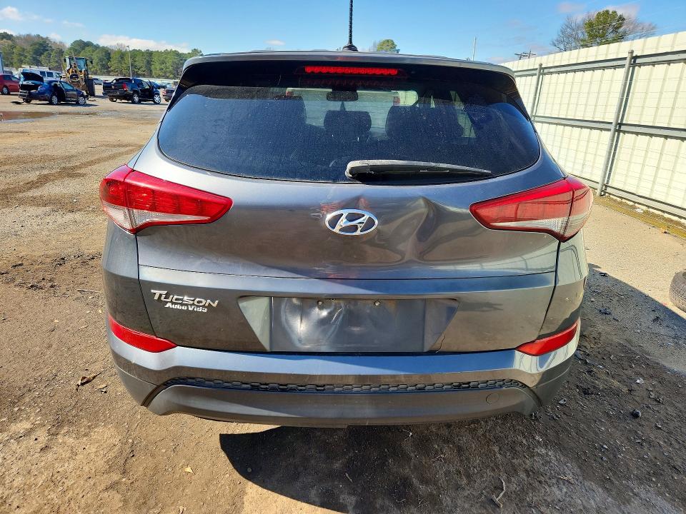 Photo 6 from auction – 2017 HYUNDAI TUCSON with VIN KM8J23A46HU400128
