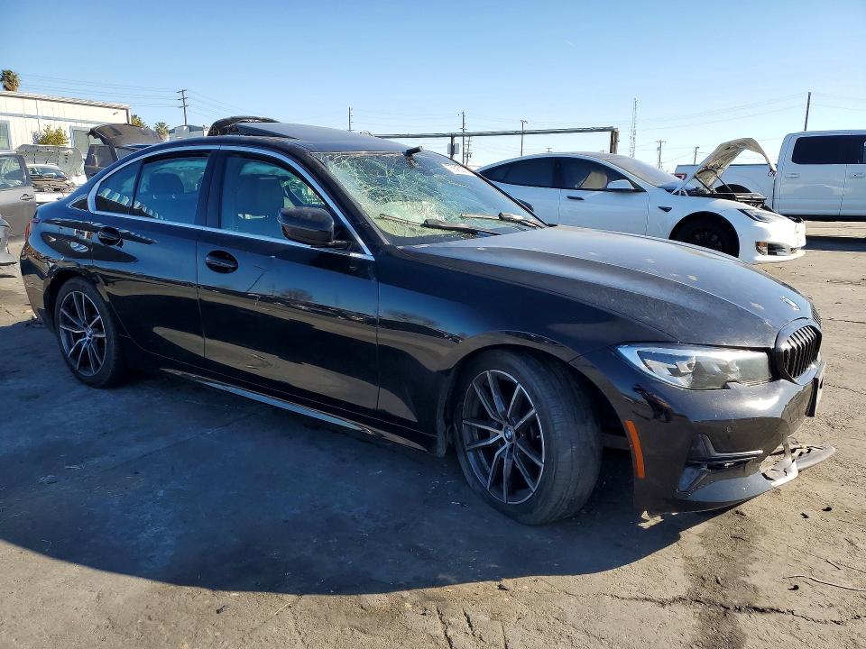 Photo 4 from auction – 2020 BMW 330I with VIN 3MW5R1J03L8B09611