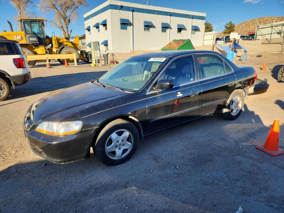 Photo 1 from auction – 2000 HONDA ACCORD with VIN 1HGCG1650YA026056