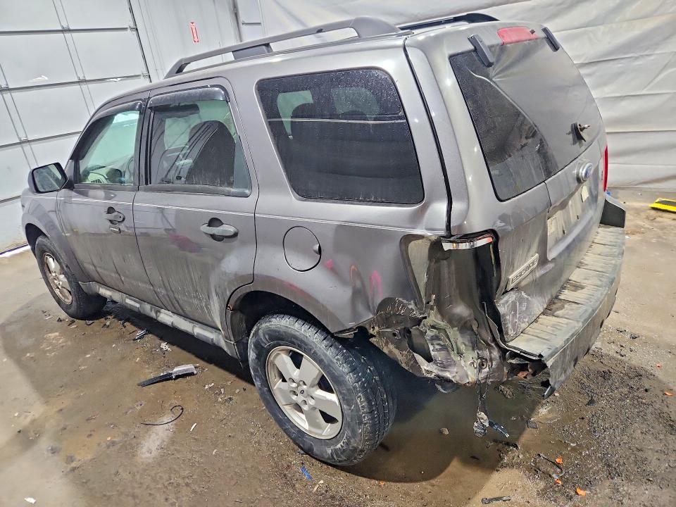 صورة رقم 2 من المزاد - 2009 FORD ESCAPE XLT مع VIN 1FMCU93729KC98272
